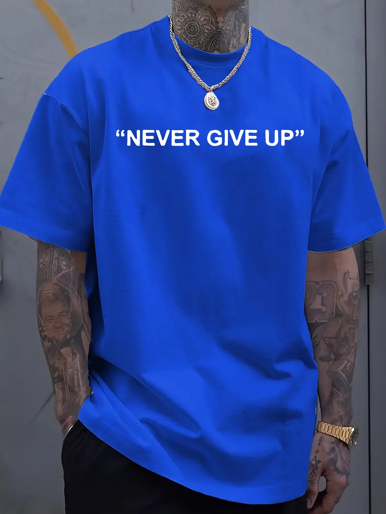 1pc of "Never Give Up" Printed T-Shirt - Men'S Round Neck Short Sleeved Shirt, Casual All Season Knitted Fabric, Slightly Elastic, Breathable And Suitable for Adult Multifunctional Design